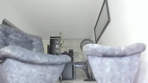 Isa  --------- online show from February 2025 02:58:01 AM