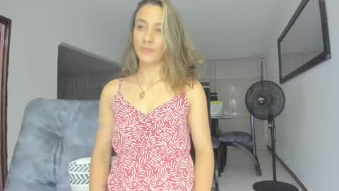 Isa  --------- online show from February 2025 12:04:01 AM