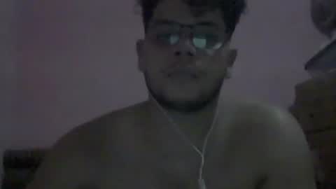 Snapshot of andresgonzales_ chatting on November 2025 05:03:01 PM andresgonzales_ online show from November 2025 05:03:01 PM