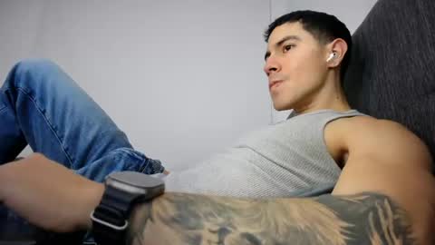 Snapshot of andresjuan92 chatting on June 2026 01:34:02 AM onlyfanscallmegotter online show from June 2026 01:34:02 AM