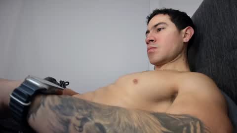 Snapshot of andresjuan92 chatting on June 2026 11:08:01 AM onlyfanscallmegotter online show from June 2026 11:08:01 AM