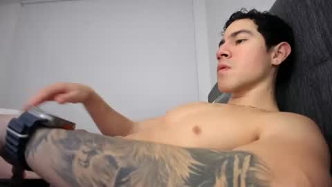 Snapshot of andresjuan92 chatting on July 2026 04:12:01 AM onlyfanscallmegotter online show from July 2026 04:12:01 AM