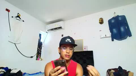 andreswhite_shotoflust online show from May 2026 05:08:01 PM