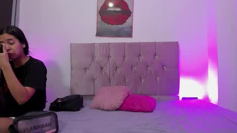 andretiiandcamila online show from September 2025 12:39:01 PM