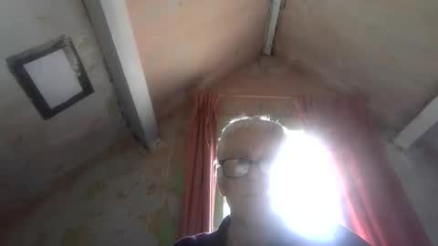 Andrew online show from April 2026 12:04:01 PM