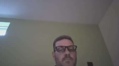 andrew1899353350 online show from September 2025 11:09:02 PM