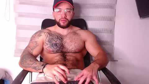 andrew_holden__ online show from November 2025 12:43:02 AM