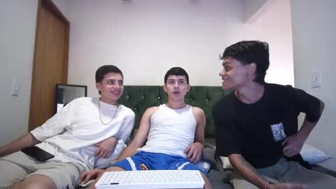 andrew restrepo online show from October 2025 07:25:02 PM