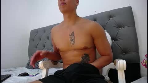 Andrew online show from September 2025 02:59:01 AM