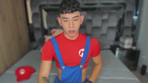 Andrew M. online show from September 2025 09:07:02 PM