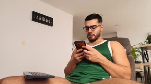 ANDREW WEST online show from February 2026 01:33:02 PM