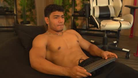 Andrew online show from July 2026 12:44:01 PM