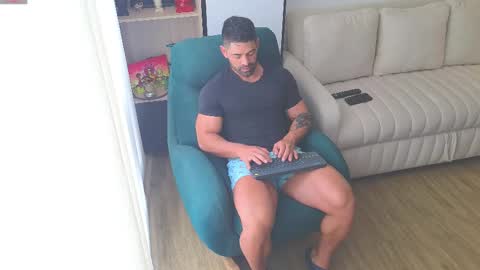 Andrew online show from February 2025 01:42:01 PM