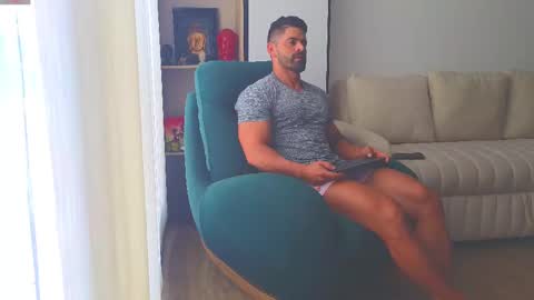 Andrew online show from February 2025 02:25:02 PM