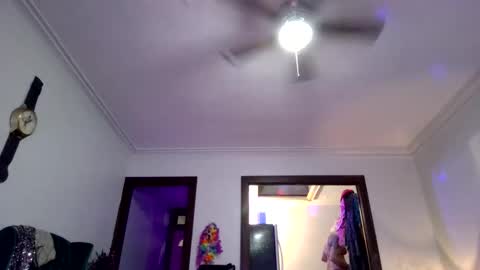 andrewgennie online show from November 2025 04:05:01 AM