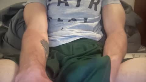 Snapshot of andrewholdsteady chatting on October 2025 11:12:02 PM andrewholdsteady online show from October 2025 11:12:02 PM