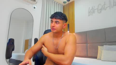 Snapshot of andrewlamar77 chatting on December 2024 07:12:01 PM Andrewlamar21 online show from December 2024 07:12:01 PM