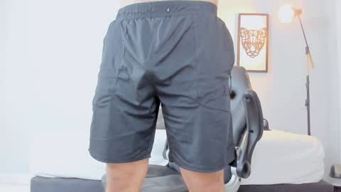 Snapshot of andrewlamar77 chatting on January 2025 04:43:02 PM Andrewlamar21 online show from January 2025 04:43:02 PM