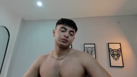 Snapshot of andrewlamar77 chatting on January 2025 05:01:01 PM Andrewlamar21 online show from January 2025 05:01:01 PM