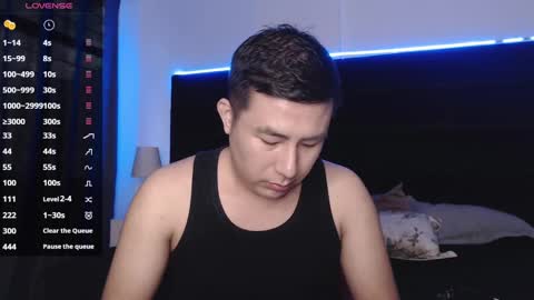 andrewmhilton_ online show from January 2025 11:12:02 PM