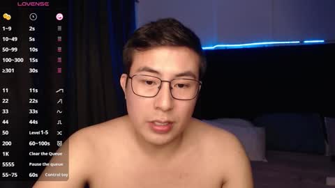 andrewmhilton_ online show from November 2025 03:05:01 AM