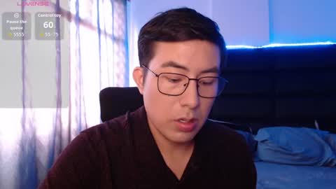 andrewmhilton_ online show from June 2026 08:53:02 PM