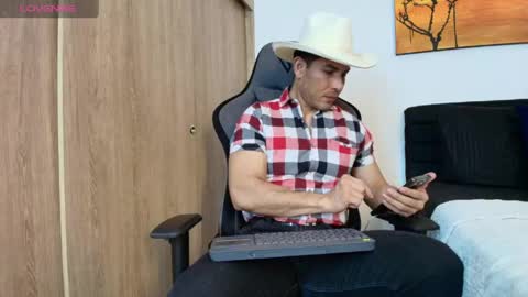 andrewstelee online show from April 2026 02:40:02 AM