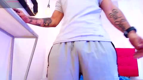   online show from October 2025 09:16:02 PM