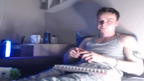 andrian_sweety online show from April 2026 09:39:01 PM