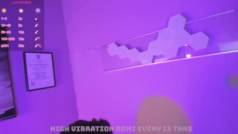 Snapshot of andromeda_blue__ chatting on February 2025 10:48:01 PM online show from February 2025 10:48:01 PM