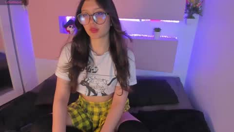 Snapshot of andromeda_blue__ chatting on February 2025 07:32:02 PM online show from February 2025 07:32:02 PM