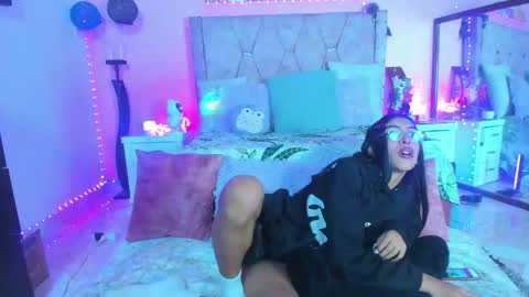 vero paez online show from September 2025 01:10:01 AM