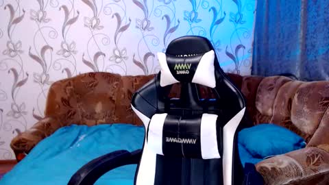 Andy online show from September 2025 09:50:01 PM