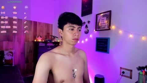 andy_guez_11 online show from December 2024 10:01:02 AM