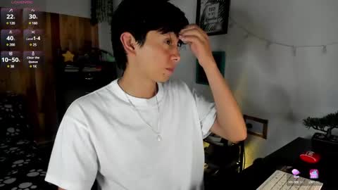 andy_guez_11 online show from January 2025 10:56:01 AM