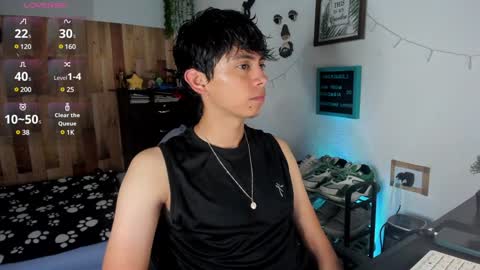 andy_guez_11 online show from January 2025 10:20:02 AM