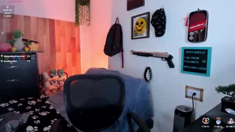 andy_guez_11 online show from February 2025 01:06:01 PM