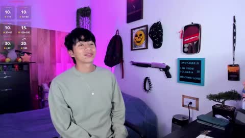 andy_guez_11 online show from February 2025 10:12:02 AM