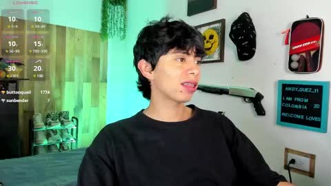 andy_guez_11 online show from February 2025 01:10:02 PM