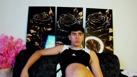 andy_wood1 online show from April 2026 12:27:01 PM