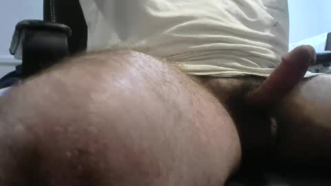 andychow381213 online show from October 2025 01:37:02 AM