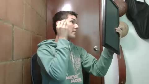 Andy online show from April 2026 06:57:01 PM