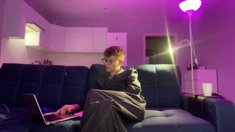 Snapshot of andytwinkkk chatting on June 2026 06:42:01 PM AndyTwinkkk online show from June 2026 06:42:01 PM