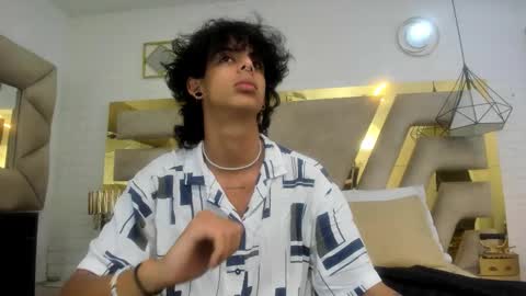 andyxibrat online show from November 2025 02:39:02 PM