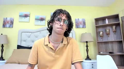 andyxibrat online show from December 2025 07:10:01 PM