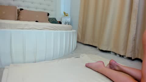 Snapshot of anemarie1996 chatting on December 2024 08:31:01 AM Anne online show from December 2024 08:31:01 AM