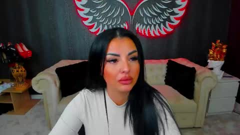 Anne online show from December 2025 05:08:02 PM