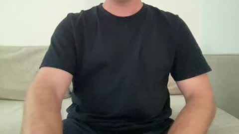 Snapshot of anewsummer chatting on September 2025 09:27:02 PM anewsummer online show from September 2025 09:27:02 PM