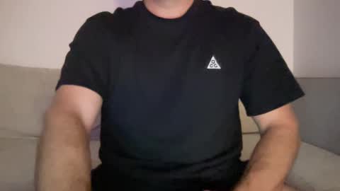 Snapshot of anewsummer chatting on September 2025 07:35:01 AM anewsummer online show from September 2025 07:35:01 AM