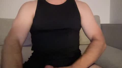 Snapshot of anewsummer chatting on October 2025 06:25:01 AM anewsummer online show from October 2025 06:25:01 AM